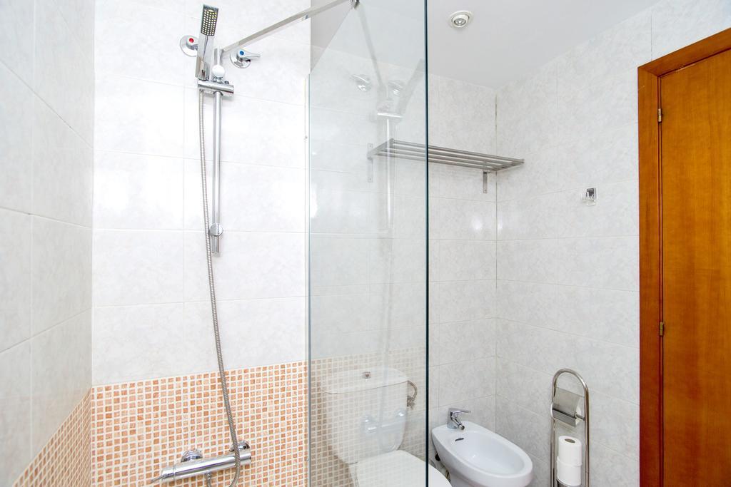 Two-Bedroom Apartment,157927818:JPEG